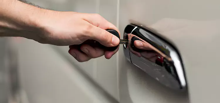 Why Choose Our Auto Locksmith Team in Bloomington, IL?